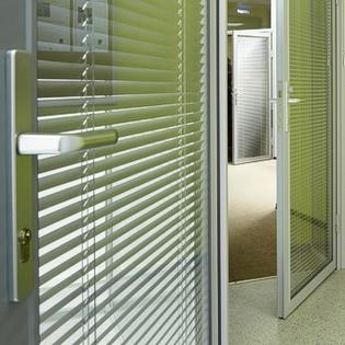 Vitrage II c жалюзи